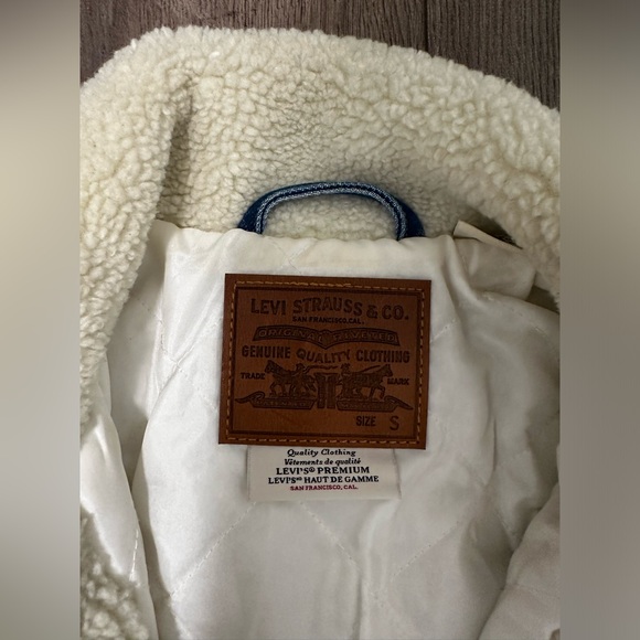 Levi's® Ex Bf Pieced Trucker, size S. - Picture 5 of 7